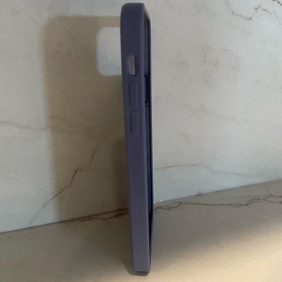 iPhone 12/12 Pro Silicone Case, Lavender Gray - Picture 4 of 9